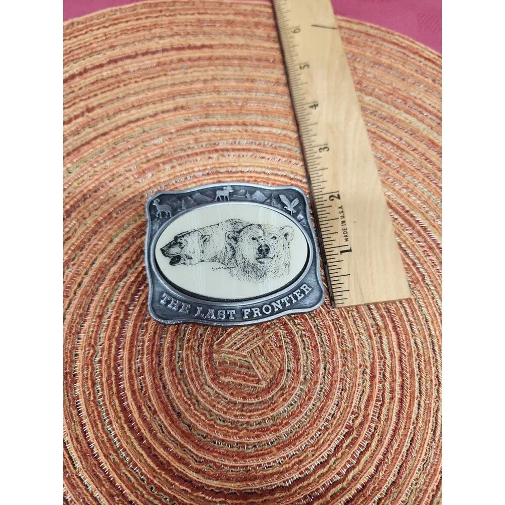 Alaskan Mint Belt Buckle Kiana 1984 The Last Frontier Polar Bears Faux Scrimshaw